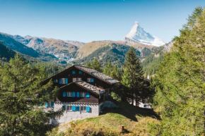 Alpine Chalet Turquino